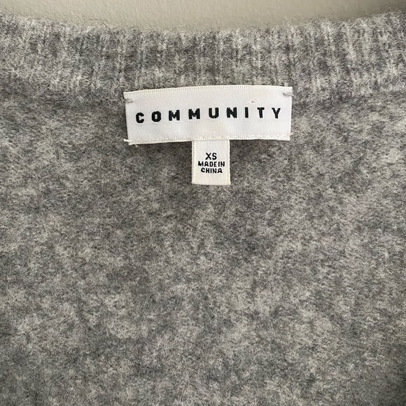 Aritzia Community Sweater XS - Picture 3 of 9